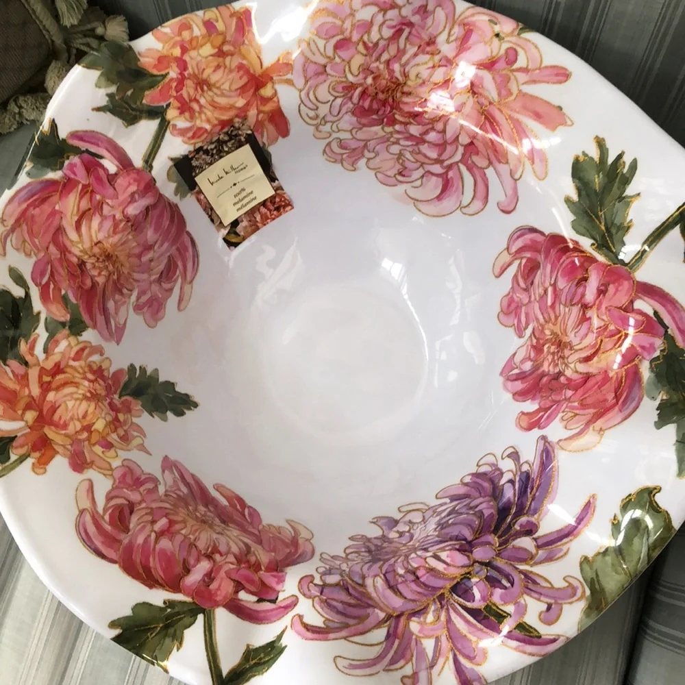 Large Fluted  Melamine Floral Serving Bowl - NWT